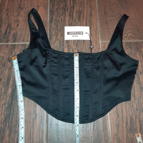 NWT MissGuided Petite Size 4 Black Satin Boned Corset Crop Top - Picture 8 of 8